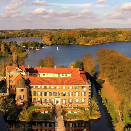 Altbauvilla Nahe Schlosspark Lägenhet